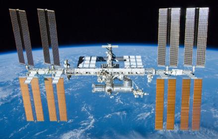 :	International_Space_Station_after_undocking_of_STS-132.jpg
: 2090
:	24.2 
